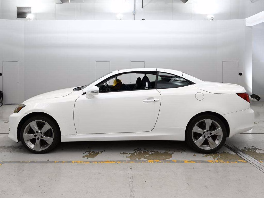 LEXUS IS250