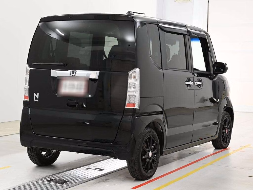 HONDA N-BOX
