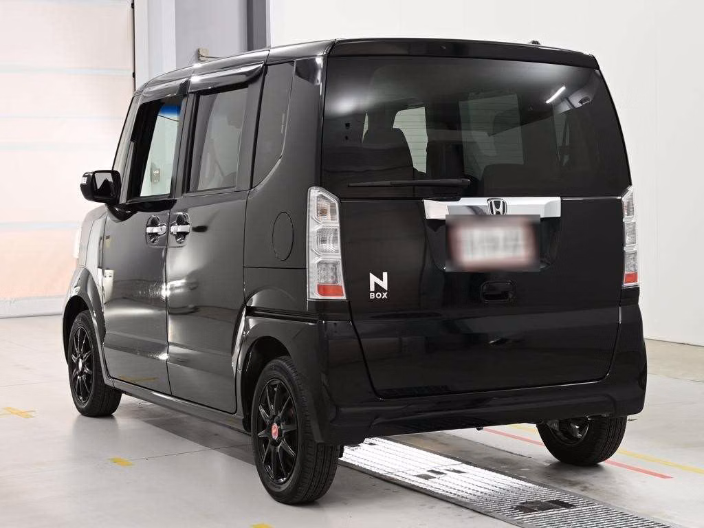 HONDA N-BOX