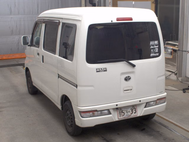 TOYOTA PIXIS VAN
