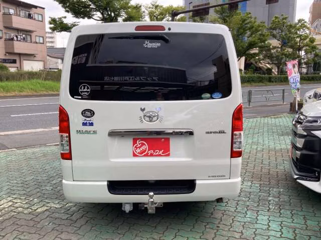 TOYOTA REGIUS ACE