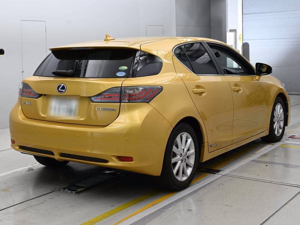 LEXUS CT200H
