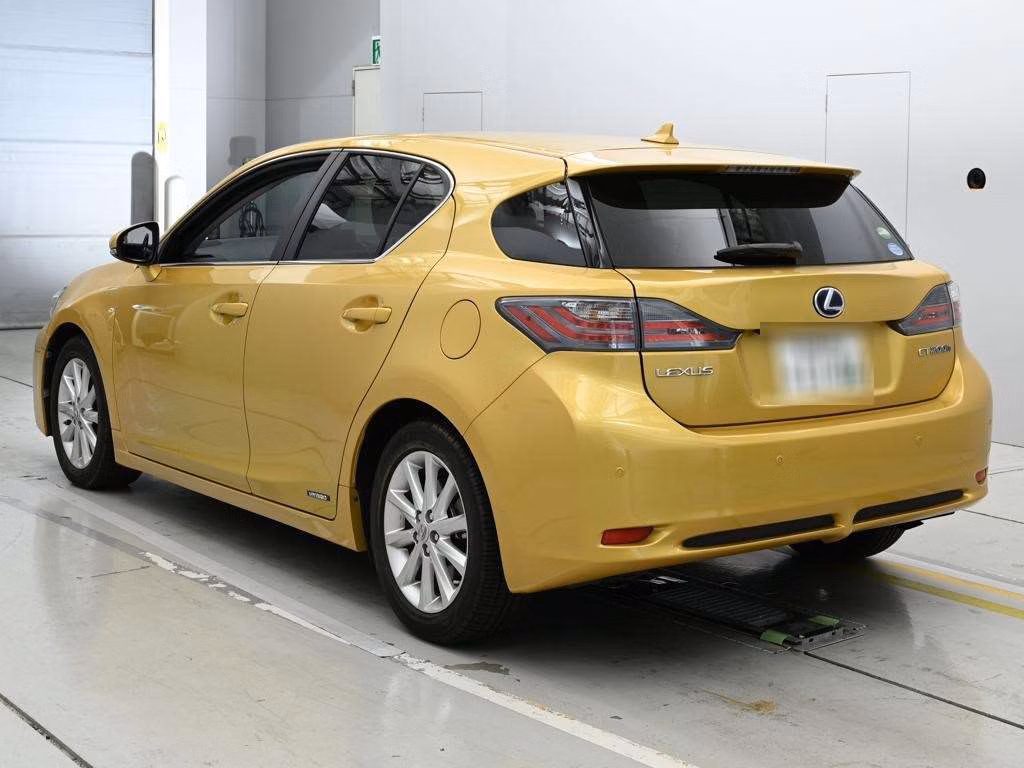 LEXUS CT200H