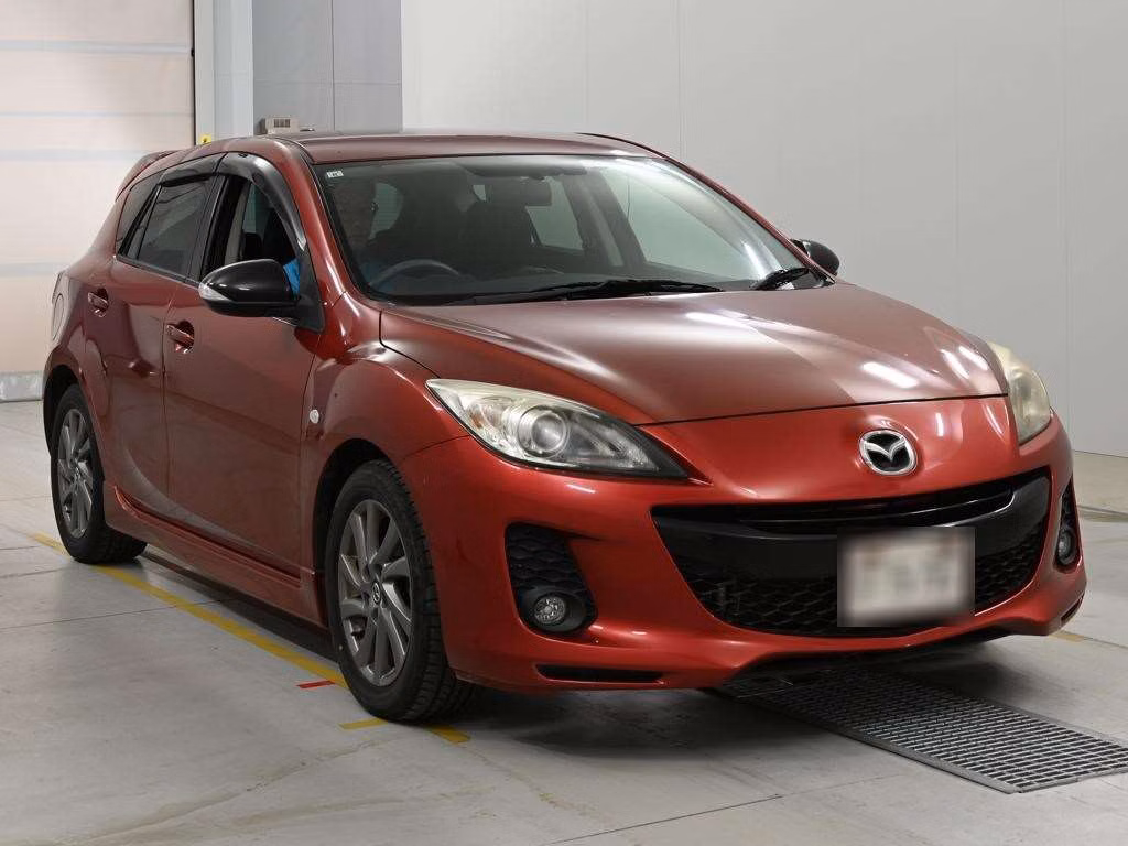 MAZDA AXELA