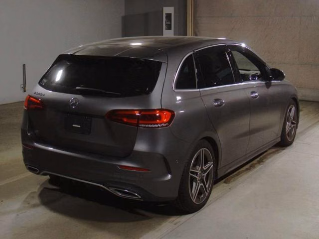 MERCEDES-BENZ B-CLASS