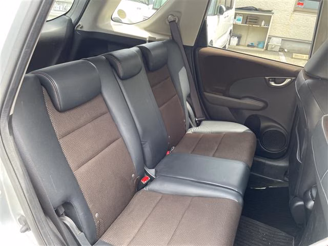 HONDA FIT SHUTTLE