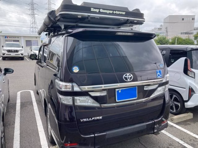 TOYOTA VELLFIRE