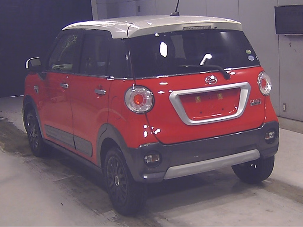 DAIHATSU CAST