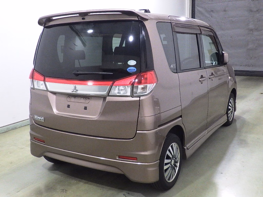 MITSUBISHI DELICA D:2