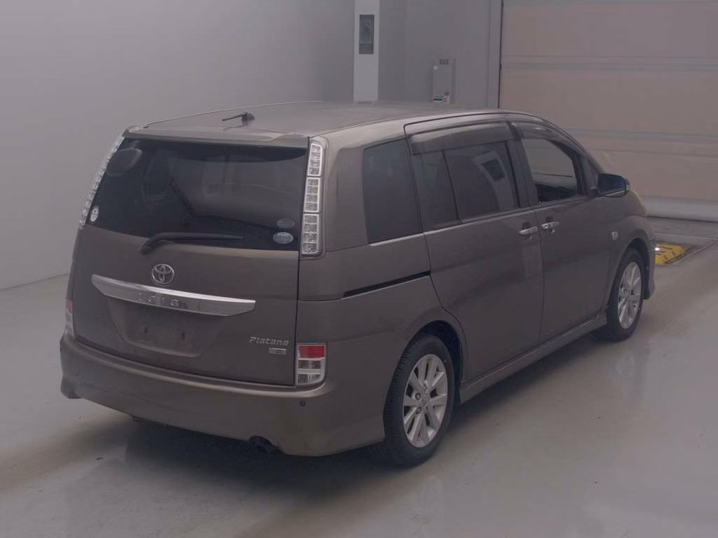 TOYOTA ISIS