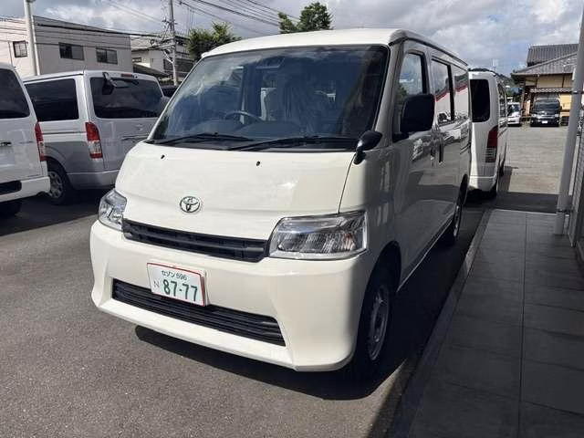 TOYOTA TOWN ACE