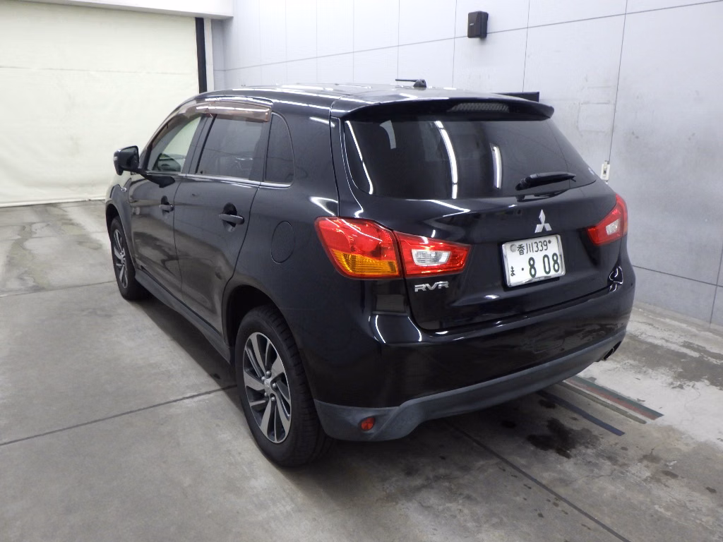 MITSUBISHI RVR