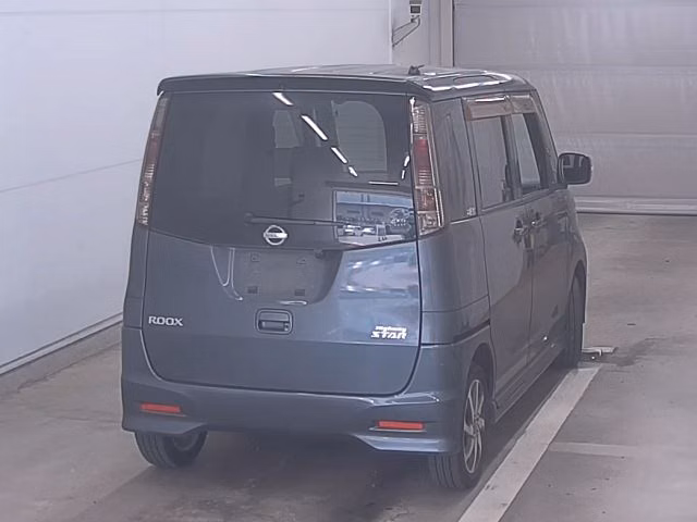 NISSAN ROOX