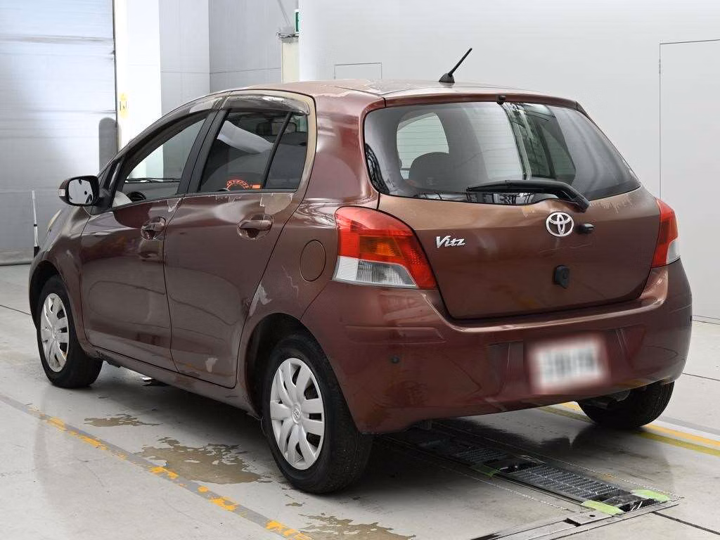 TOYOTA VITZ