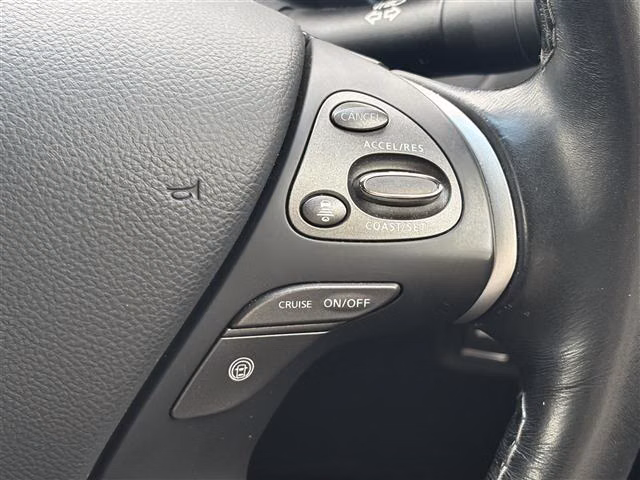 NISSAN FUGA