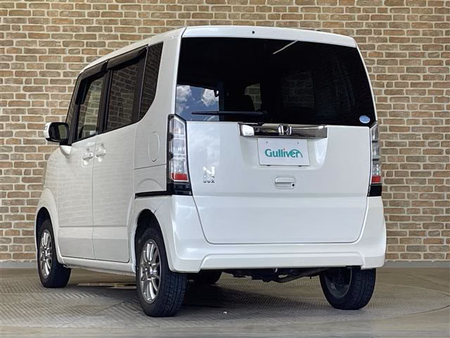 HONDA N-BOX