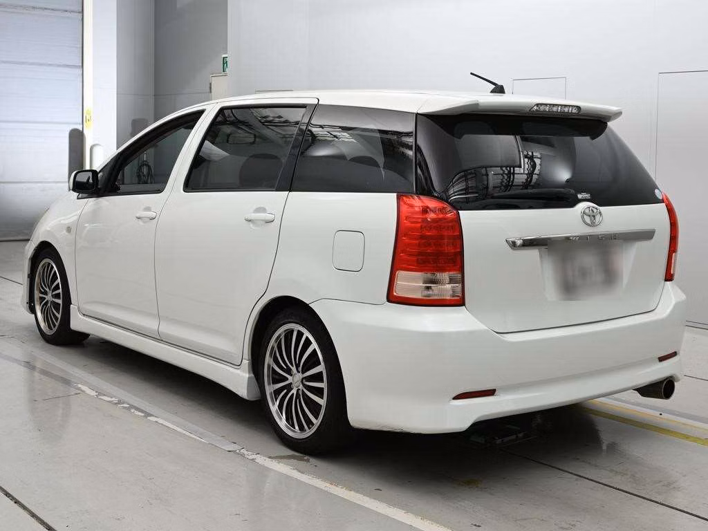 TOYOTA WISH