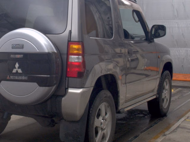 MITSUBISHI PAJERO MINI