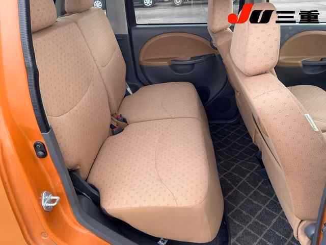DAIHATSU MOVE LATTE