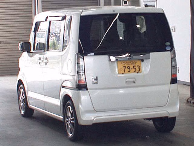 HONDA N-BOX