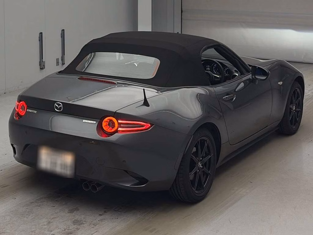 MAZDA ROADSTER