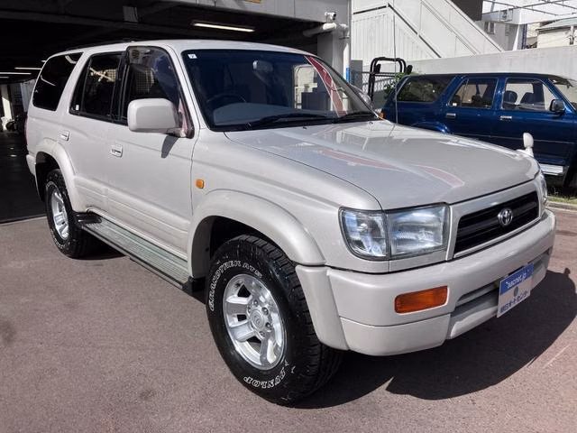 TOYOTA HILUX SURF