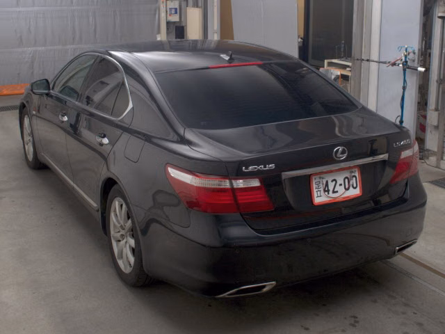 LEXUS LS460