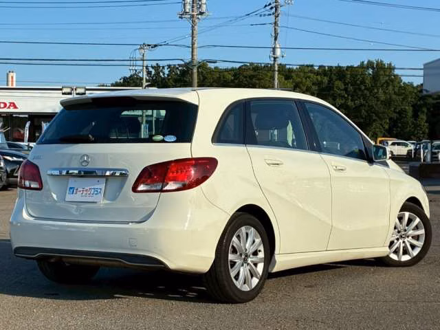 MERCEDES-BENZ B-CLASS