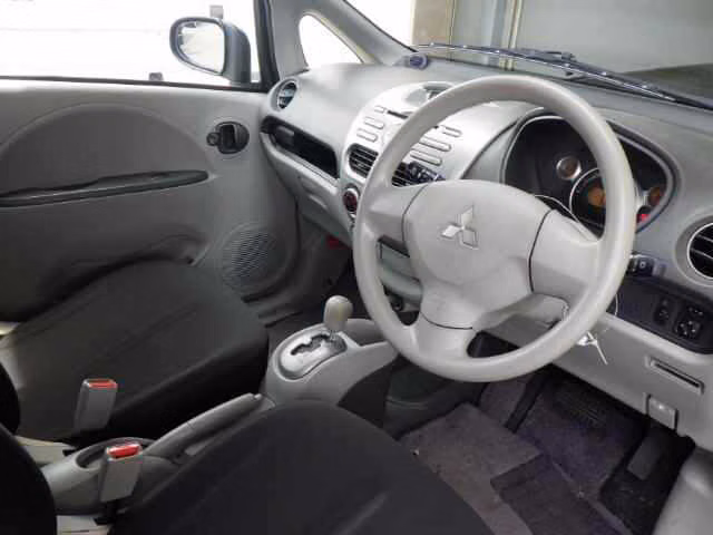 MITSUBISHI I