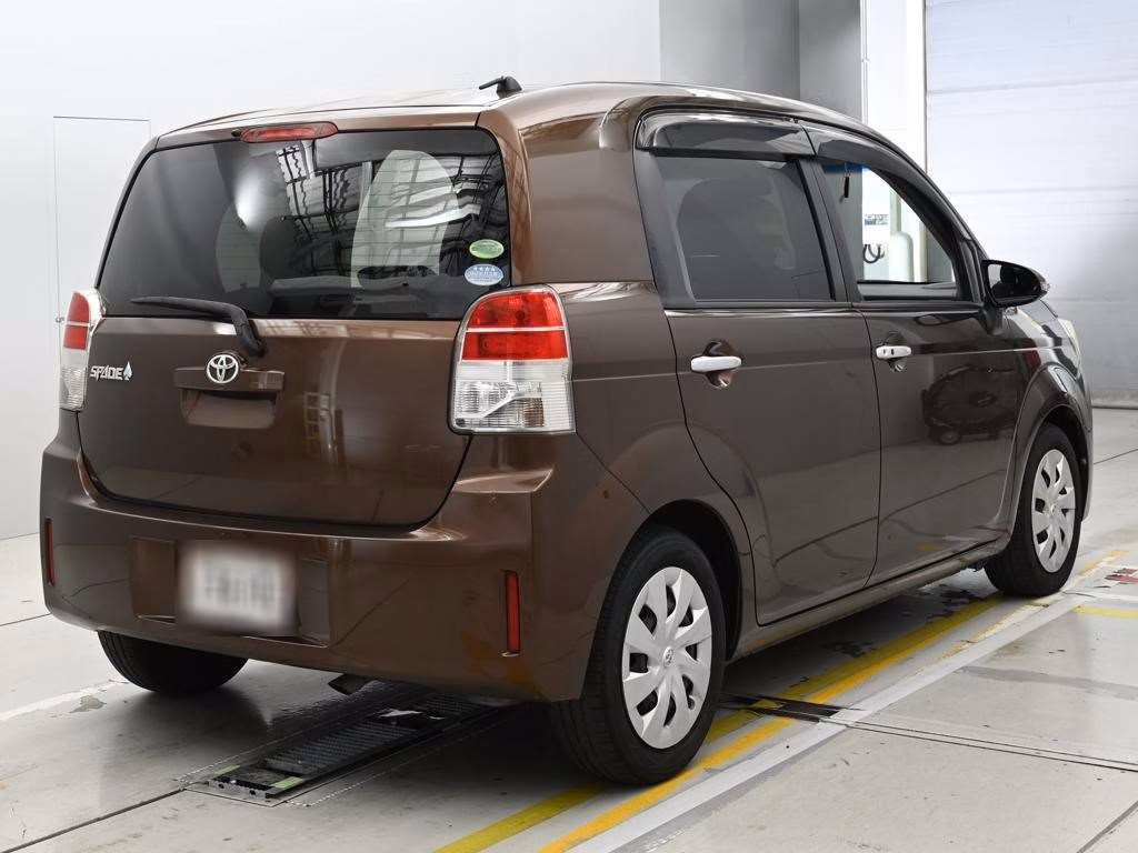 TOYOTA SPADE