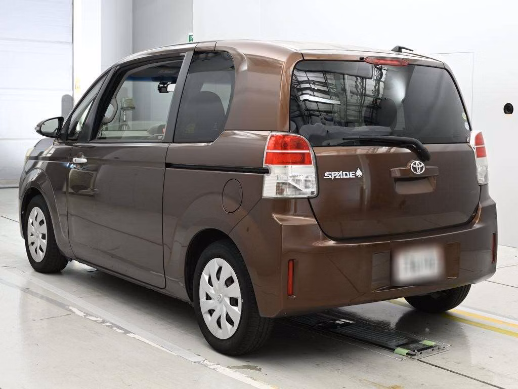 TOYOTA SPADE
