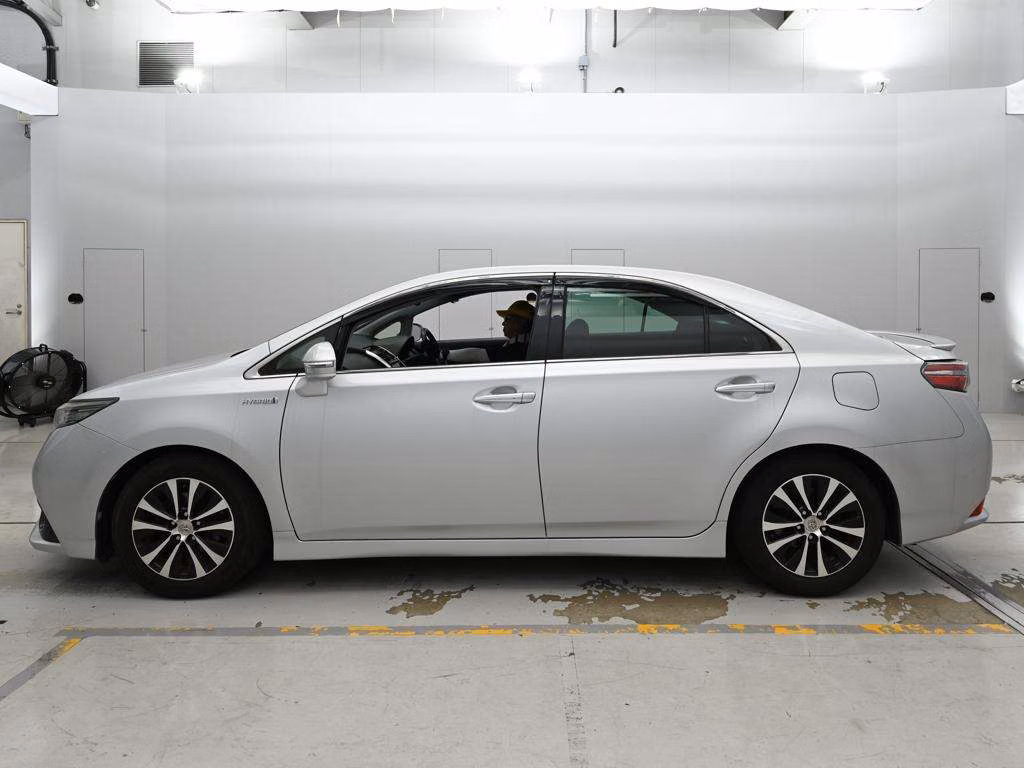 TOYOTA SAI