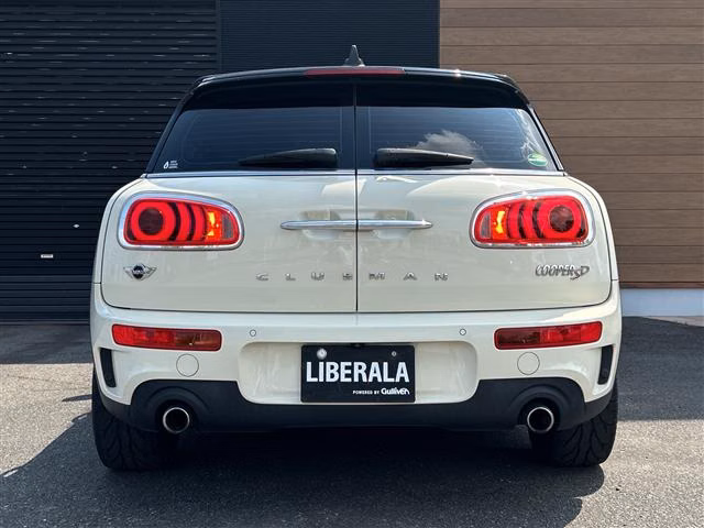 MINI CLUBMAN