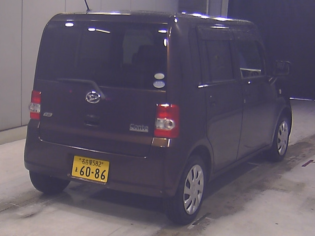DAIHATSU MOVE CONTE