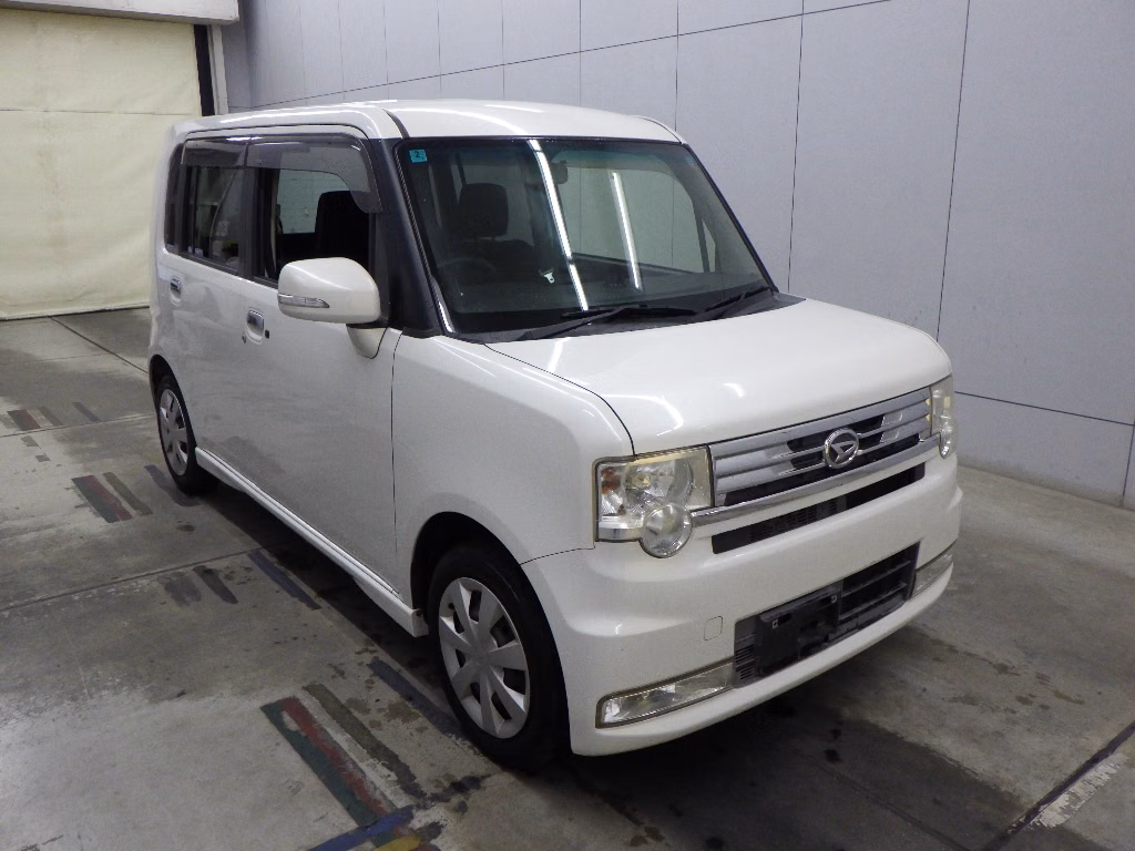DAIHATSU MOVE CONTE