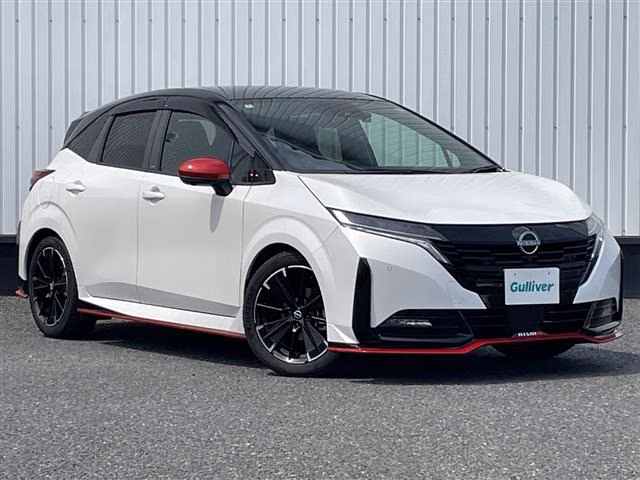 NISSAN AURA