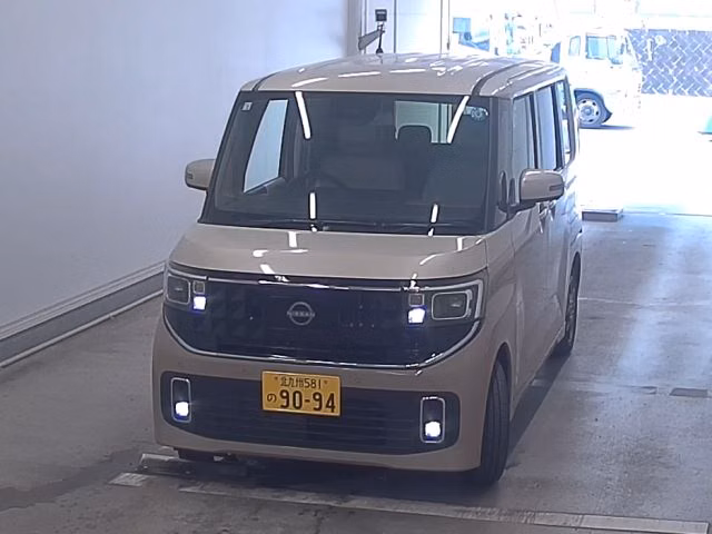 NISSAN ROOX