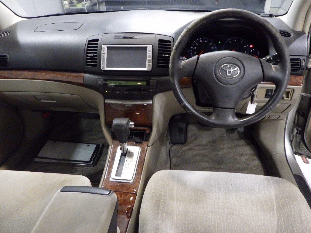 TOYOTA PREMIO