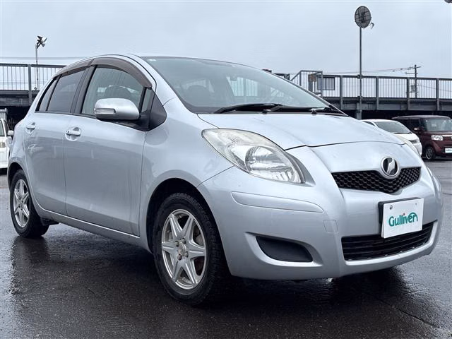 TOYOTA VITZ