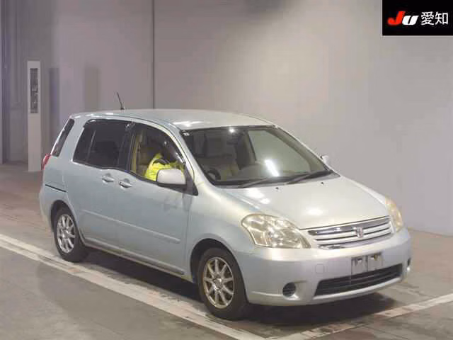 TOYOTA RAUM