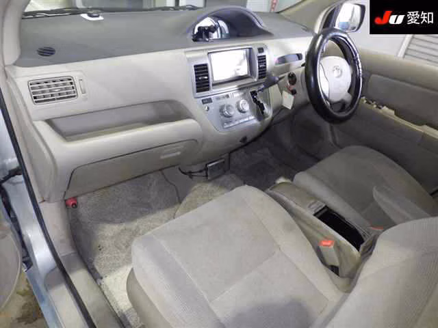 TOYOTA RAUM