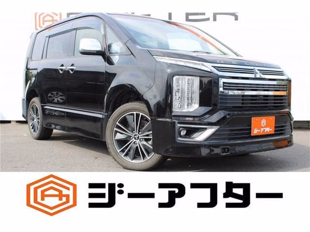 MITSUBISHI DELICA D:5