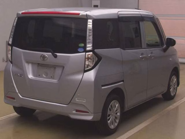 TOYOTA TANK