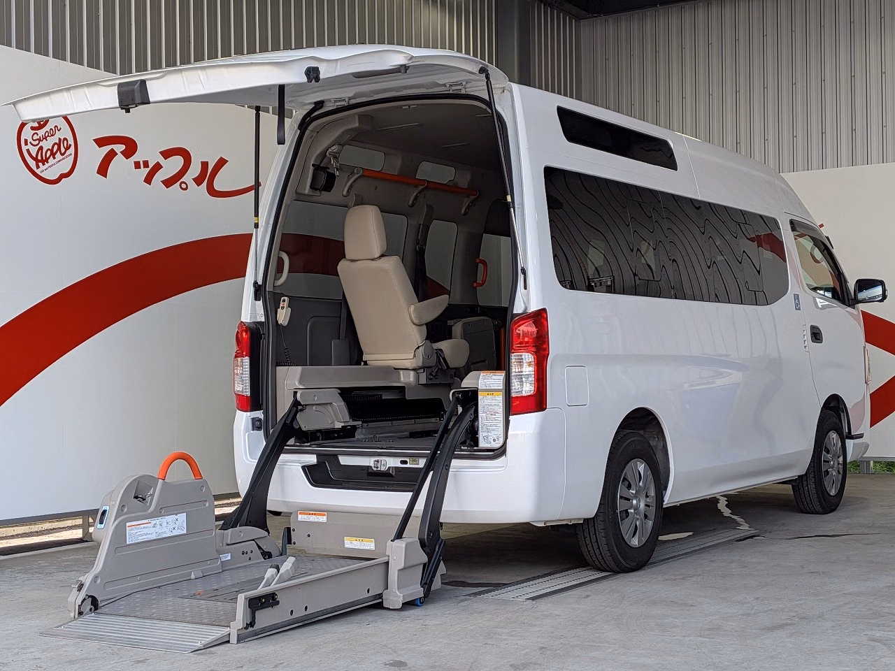 NISSAN NV350 CARAVAN