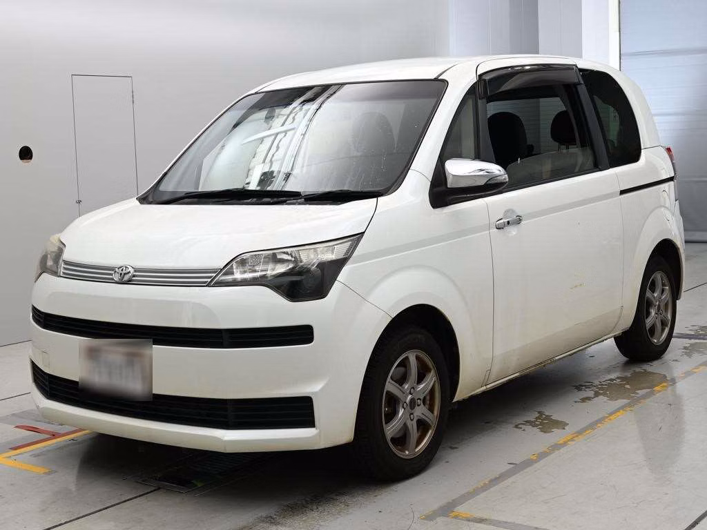TOYOTA SPADE