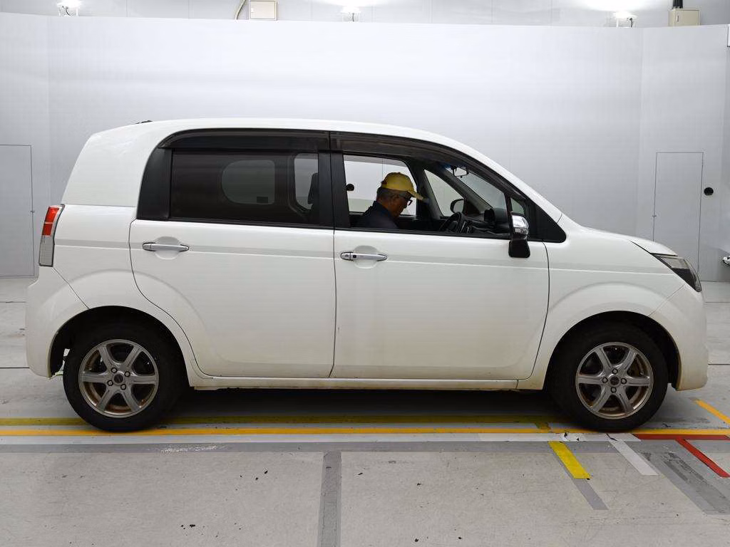 TOYOTA SPADE