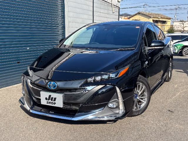 TOYOTA PRIUS PHV