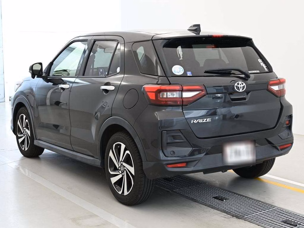 TOYOTA RAIZE