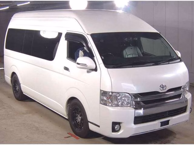 TOYOTA HIACE