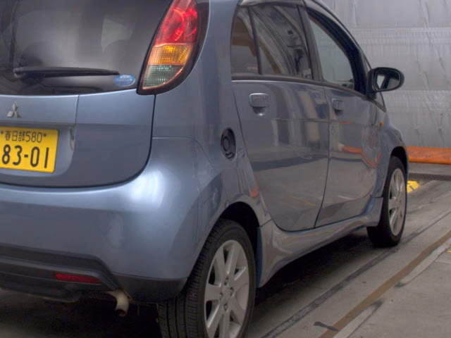 MITSUBISHI I
